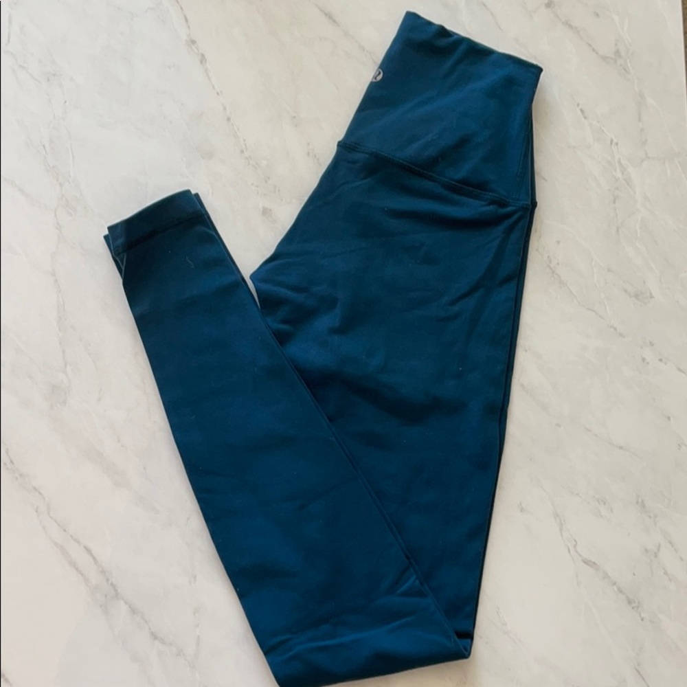 Lululemon wunder under